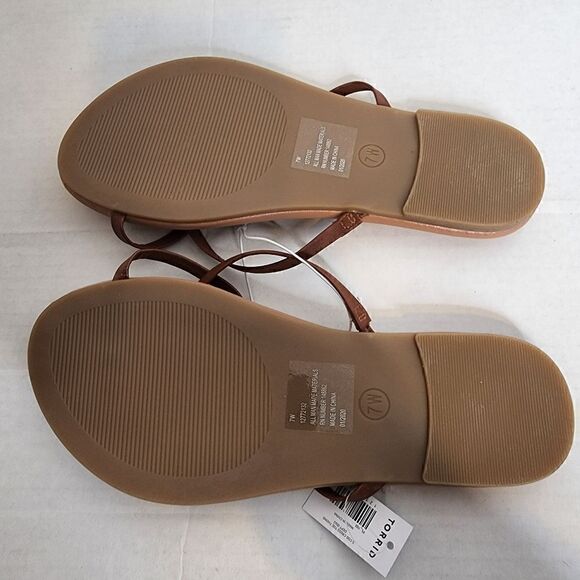 7W Extra Wide Width Brown Cross Toe Ring Sandal Cushion Torrid Flip Flop Cognac - Picture 8 of 10